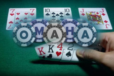 Chơi Poker Omaha Tại Nhà Cái JUN88 Trực Tuyến Hấp Dẫn
